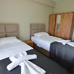 Mykonut Erna アパートホテル フェティエ