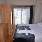 Mykonut Erna アパートホテル