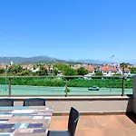 アパートホテル Mykonut Erna 4*