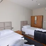 Mykonut Erna アパートホテル フェティエ