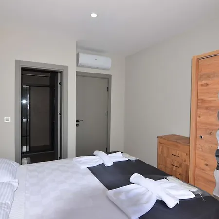 Mykonut Erna Aparthotel 4*