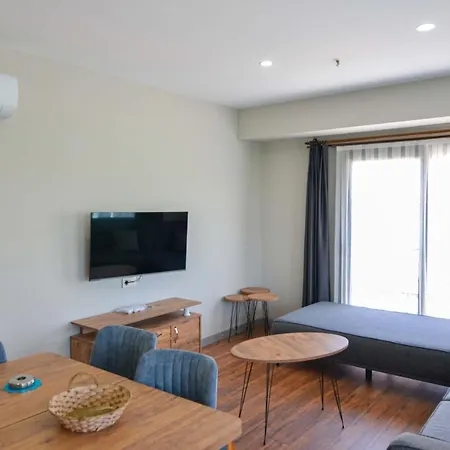 Aparthotel Mykonut Erna 4*