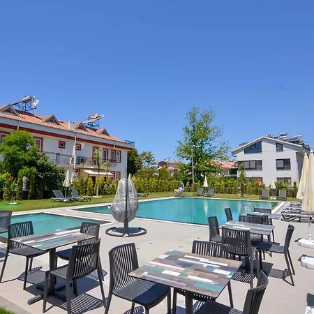 Mykonut Erna Aparthotel