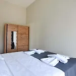 Mykonut Erna Lejlighedshotel 4*
